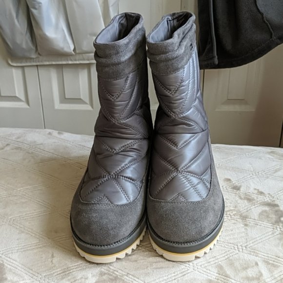 UGG Beck Boot waterproof size 8 NWOB winter boots - Picture 1 of 5